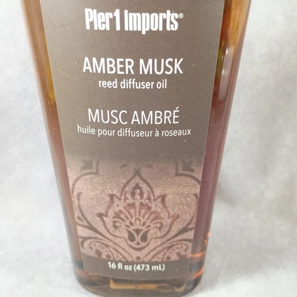 Pier 1 Imports AMBER MUSK Reed Diffuser Oil  16 Fl Oz